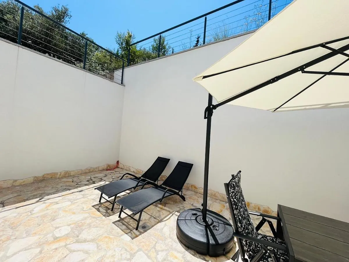 Lovely Apartment Vila Zala Kali 0*,  Croatia