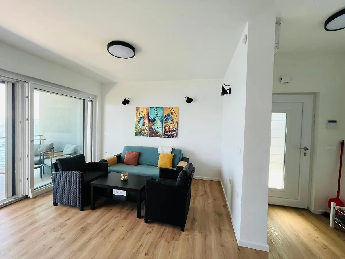 Lovely Apartment Vila Zala Kali